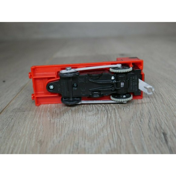 Thomas & Friends Trackmaster James Motorized 6-inch Locomotive - Picture 6 of 7